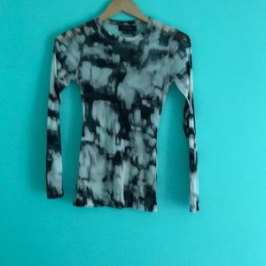 💫sheer black and white top💫